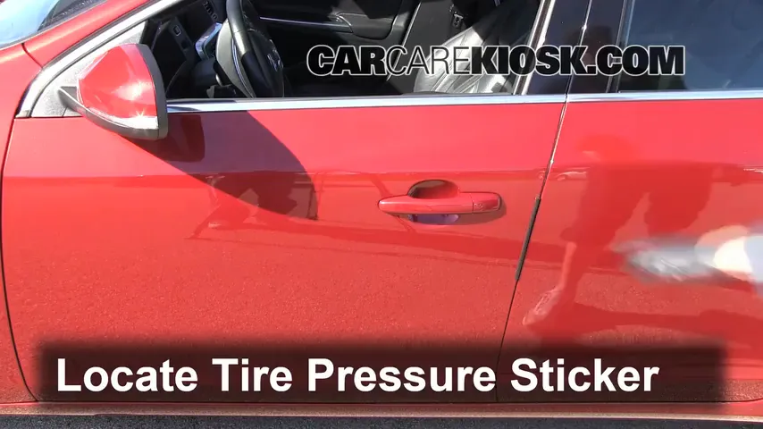 2012 Volvo S60 T5 2.5L 5 Cyl. Turbo Tires & Wheels Check Tire Pressure